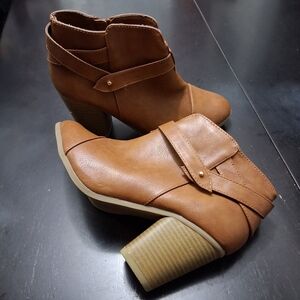 Lauren Conrad Brown Ankle Boots   Size 8.5